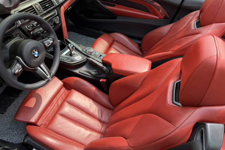 BMW M4 2018 imagem de carro #17