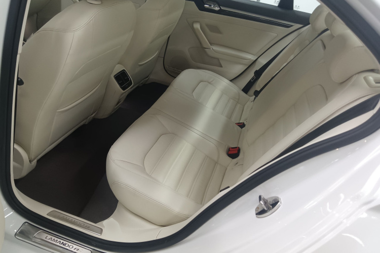 Volkswagen Lamando 2017 изображение автомобиля #17