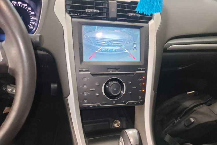 Ford Mondeo 2016 immagine di auto #17