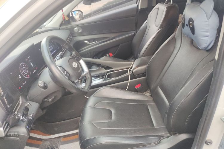 Hyundai Elantra 2021 immagine di auto #17