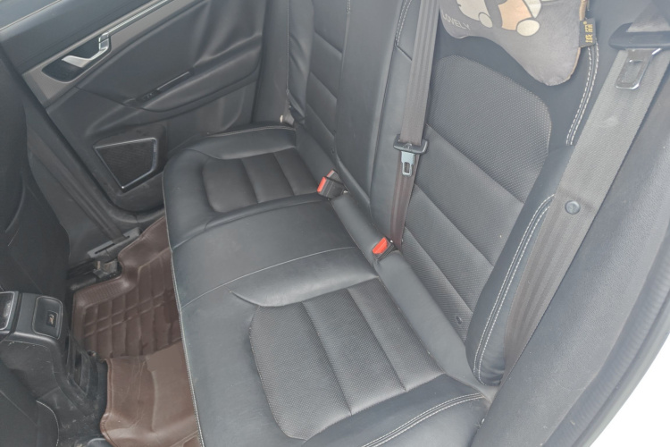 GEELY Emgrand GS 2016 car image #17