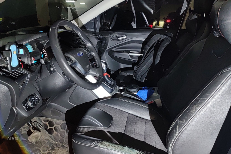 Ford Kuga 2013 immagine di auto #17