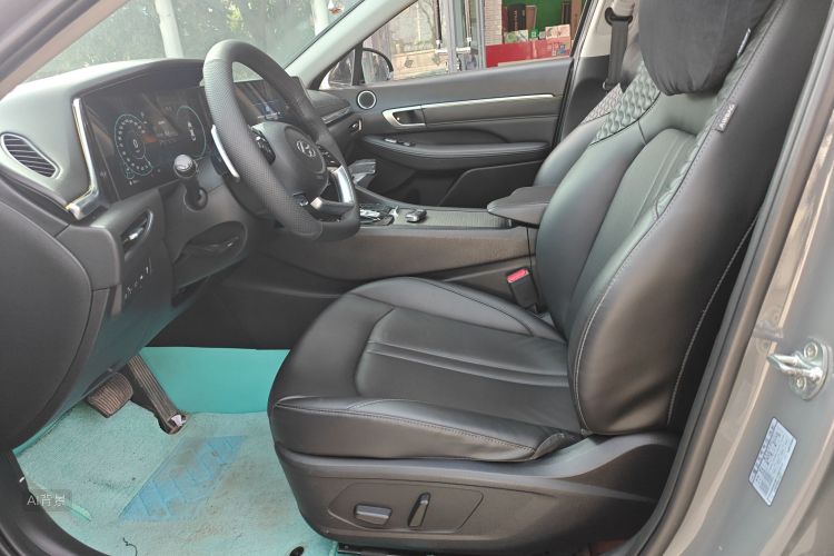 Hyundai Sonata 2020 immagine di auto #17