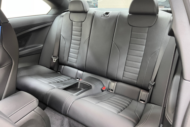 BMW M2 2026 immagine di auto #17