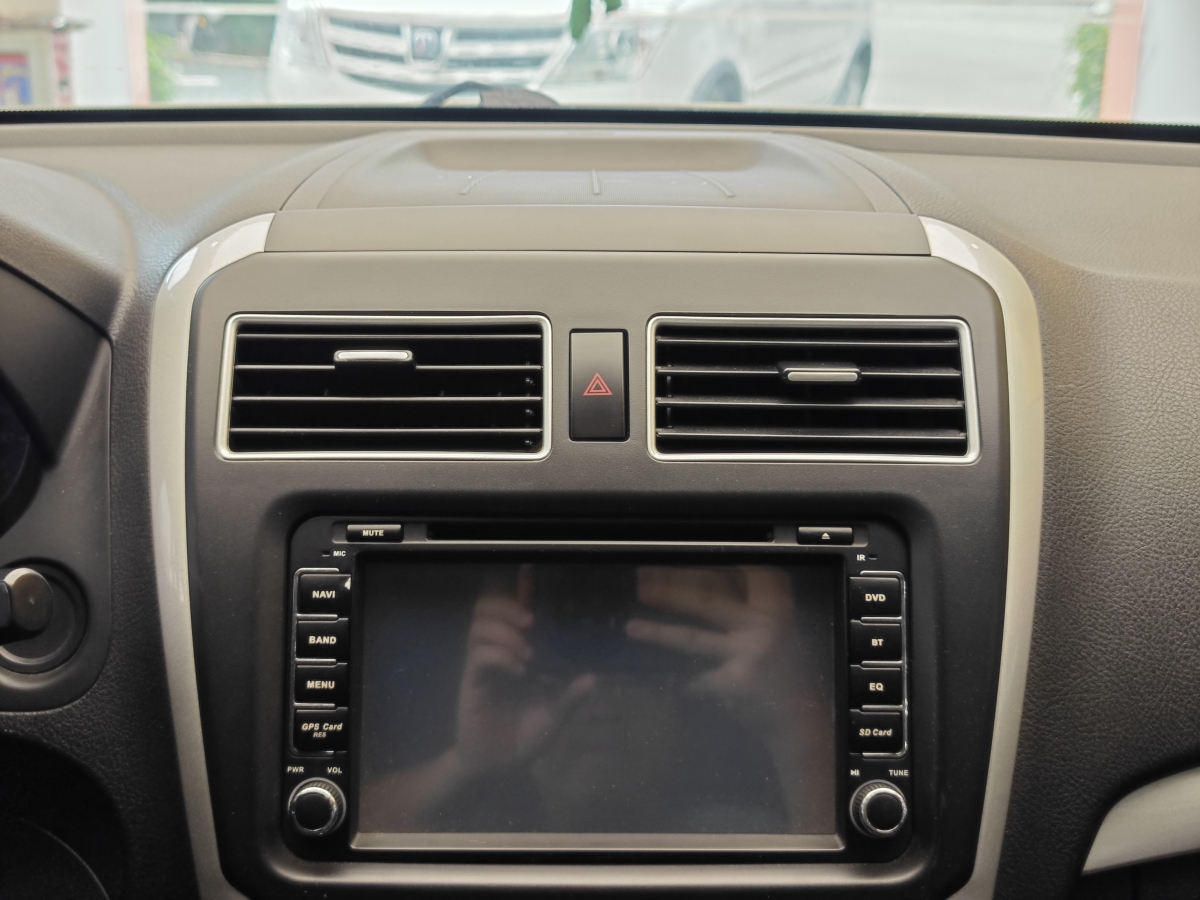 Forthing JOYEAR S50 2016 imagen de coche #17