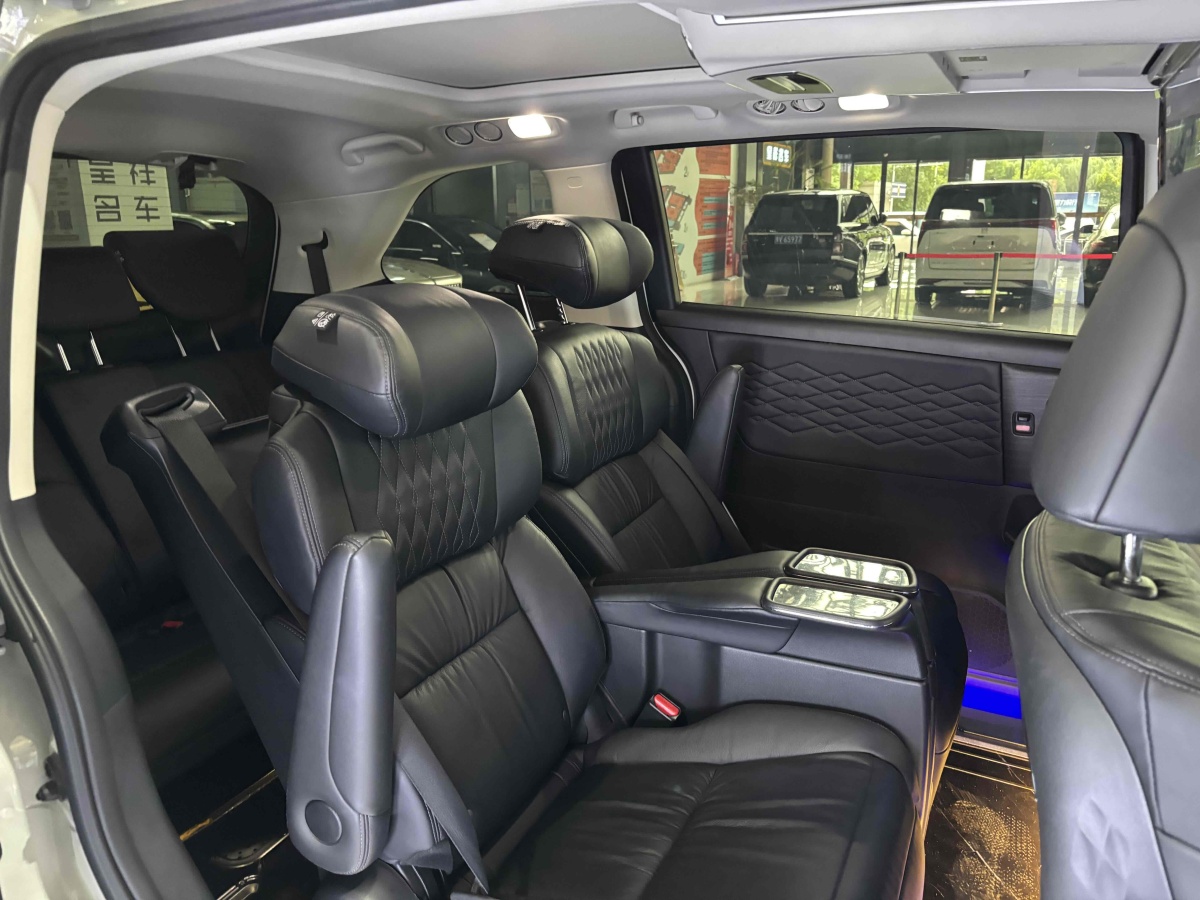 Honda Elysion 2023 car image #17