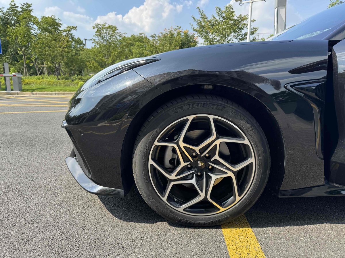 哪吒汽车 哪吒GT 2023 汽车图片 #17