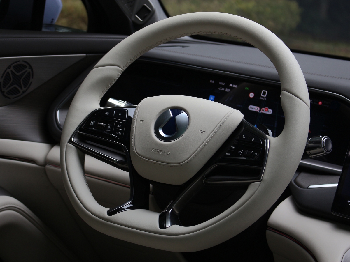 Denza N7 2025 صورة سيارة #17