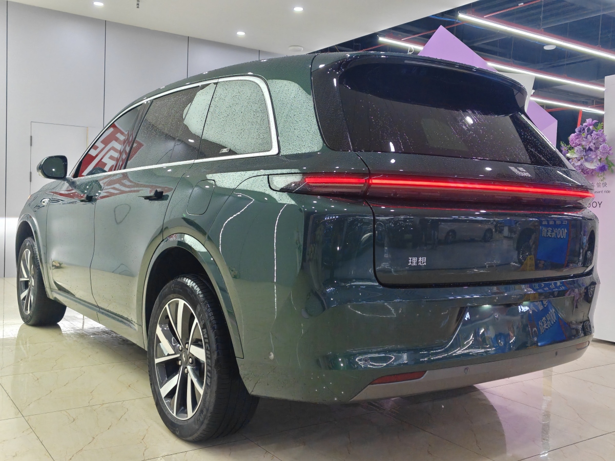 Li L8 2023 изображение автомобиля #17