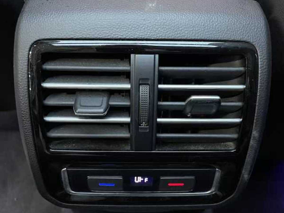 Volkswagen Passat Variant 2019 #17 Volkswagen Passat Variant 2019 immagine di auto #17