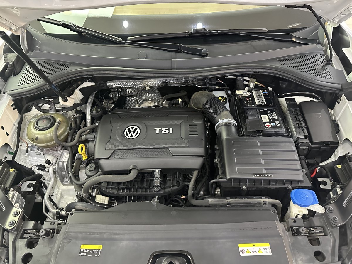 Volkswagen Tayron X 2021 immagine di auto #17