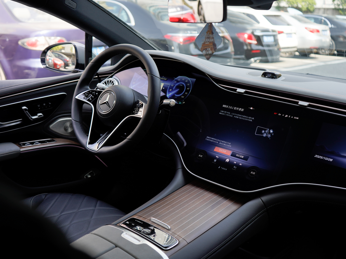 Mercedes-Benz EQS Class 2024 #17 Mercedes-Benz EQS Class 2024 car image #17