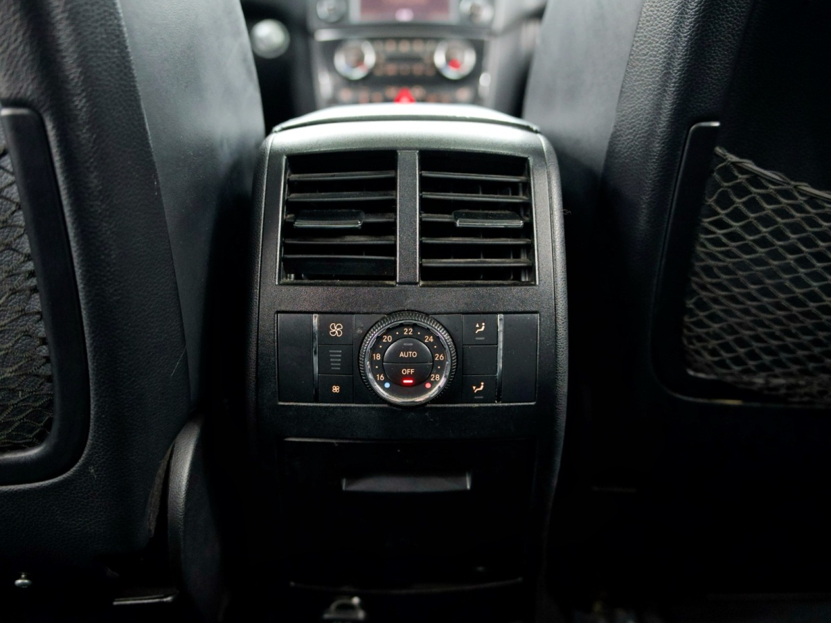 Mercedes-Benz M AMG 2010 #17 Mercedes-Benz M AMG 2010 صورة سيارة #17