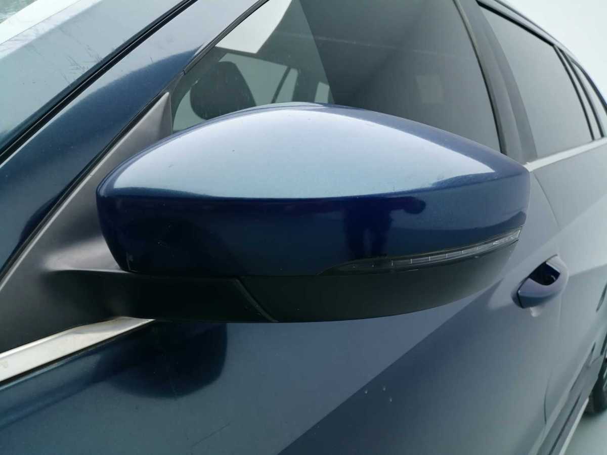 Volkswagen Cross Lavida 2014 immagine di auto #17