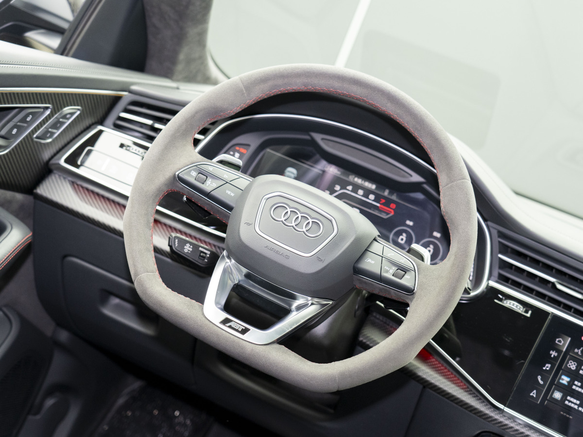 Audi RS Q8 2022 car image #17