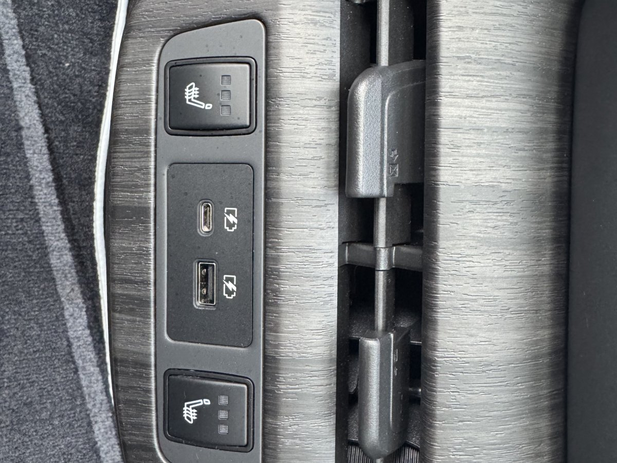 日产 ARIYA艾睿雅 2023 汽车图片 #17