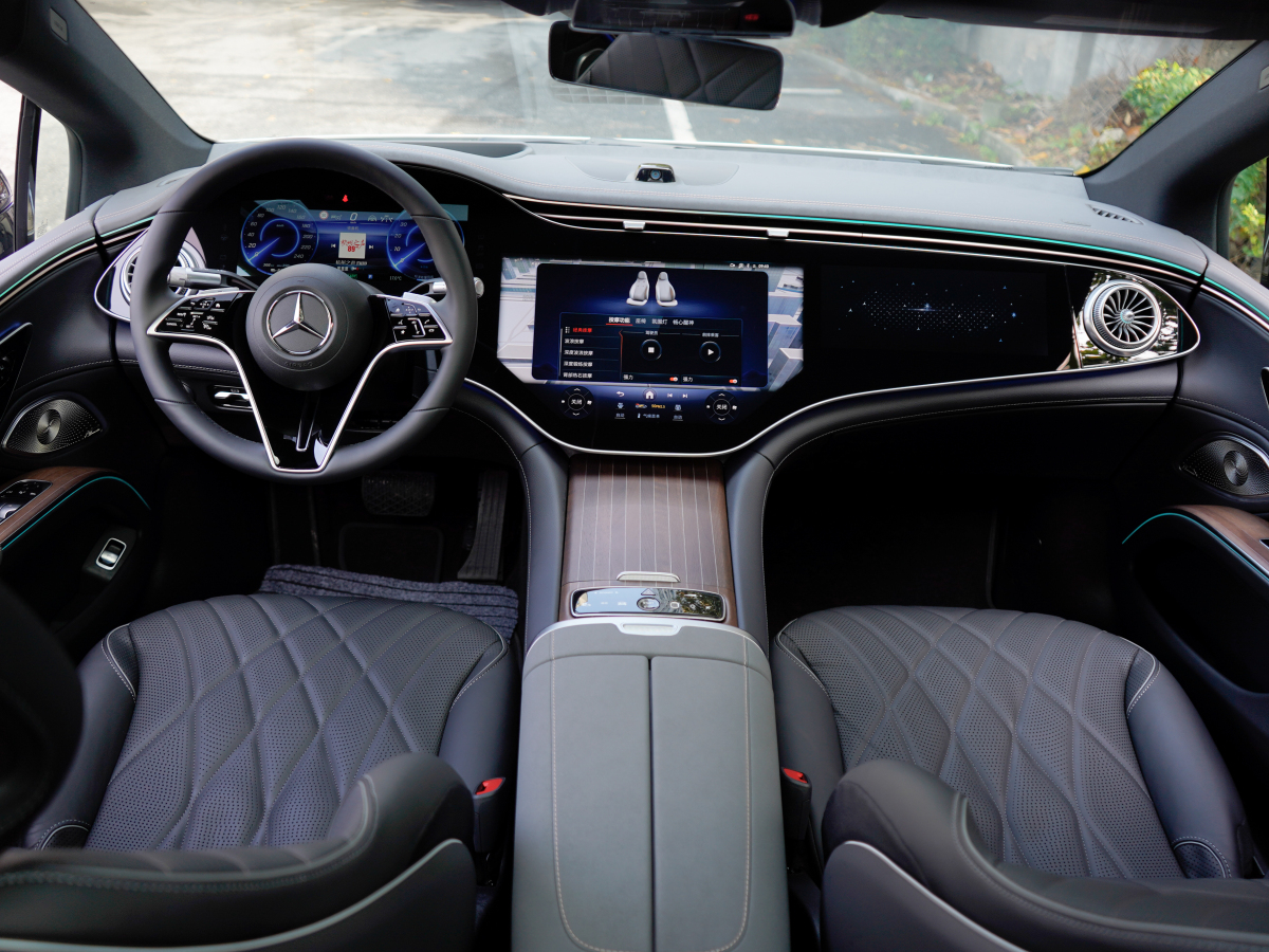 Mercedes-Benz EQS Class 2024 car image #17