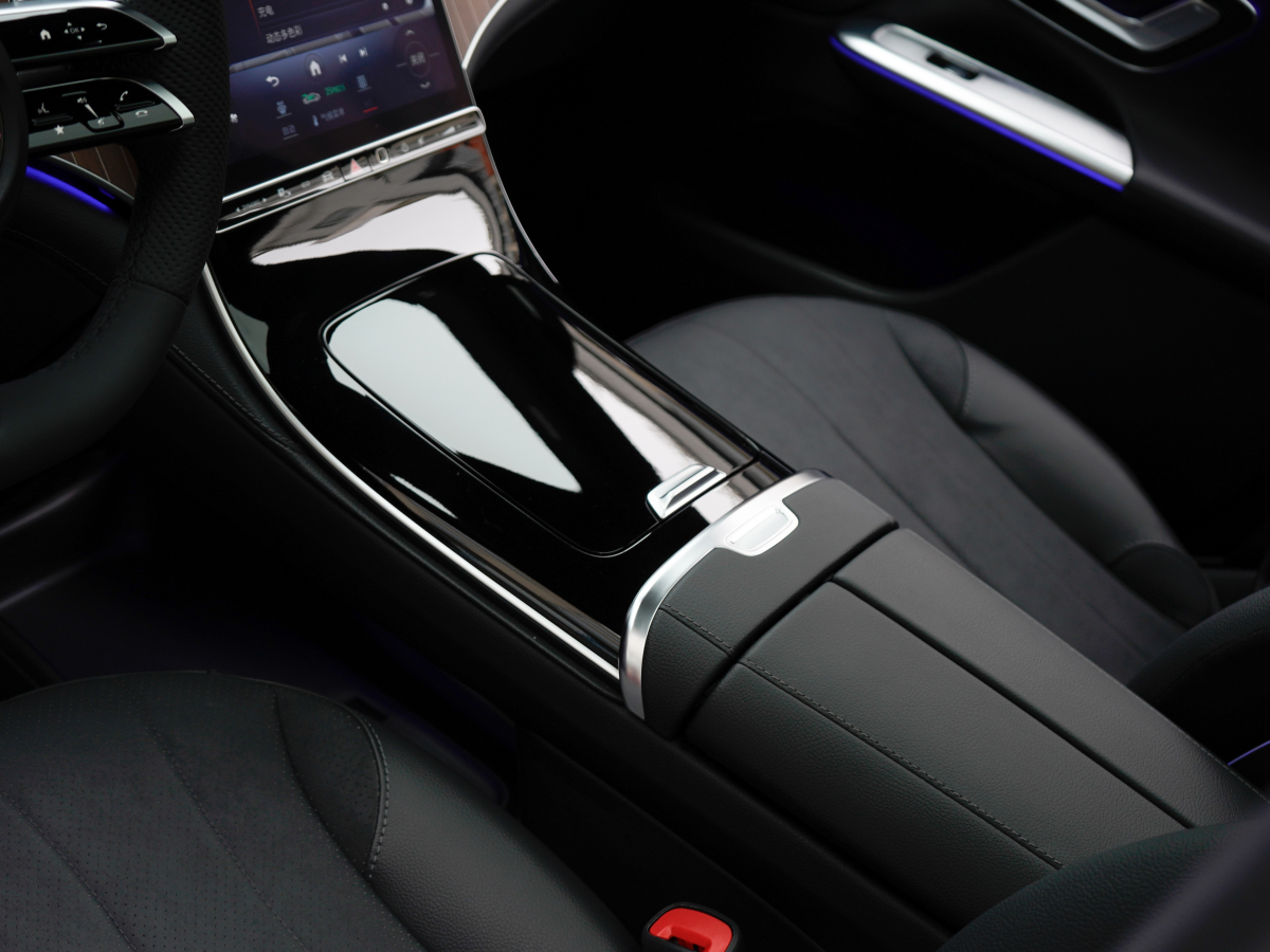 Mercedes-Benz EQE SUV 2023 #17 Mercedes-Benz EQE SUV 2023 car image #17