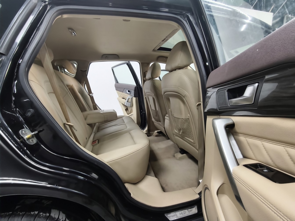 Haval H2 2015 car image #17