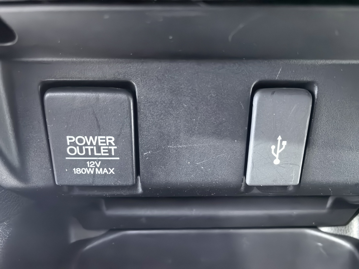 Honda Fit 2018 #17 Honda Fit 2018 car image #17