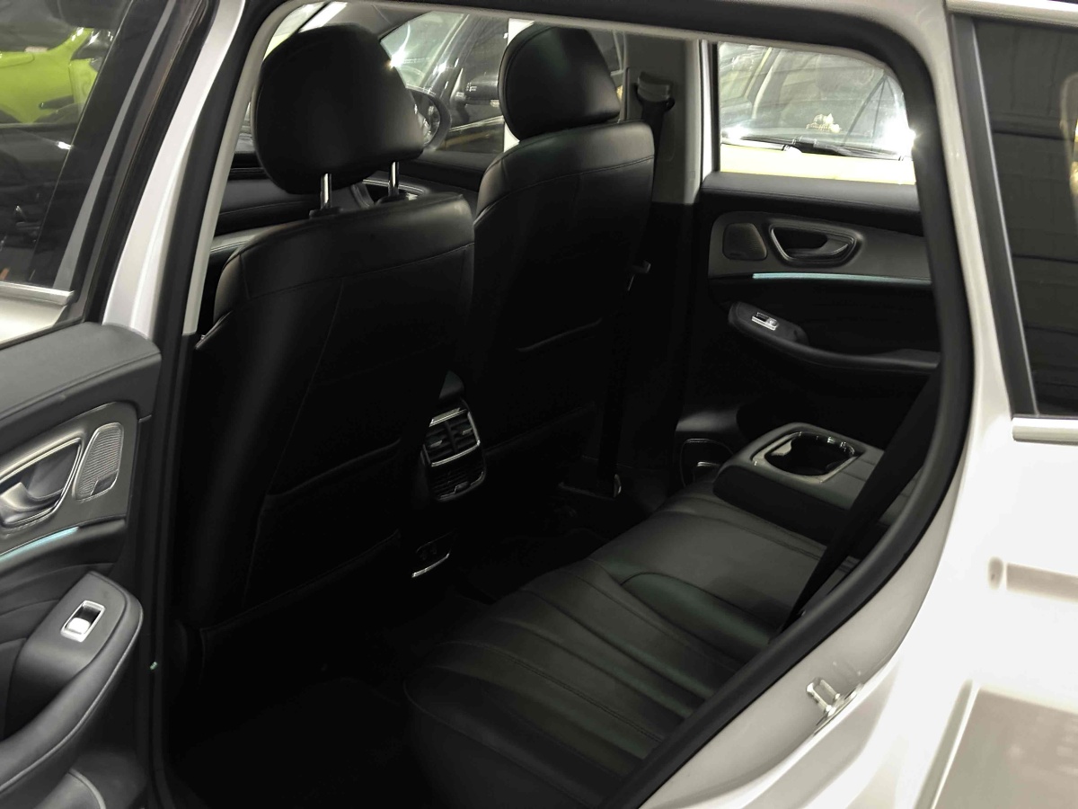 Roewe RX5 eMAX 2020 car image #17