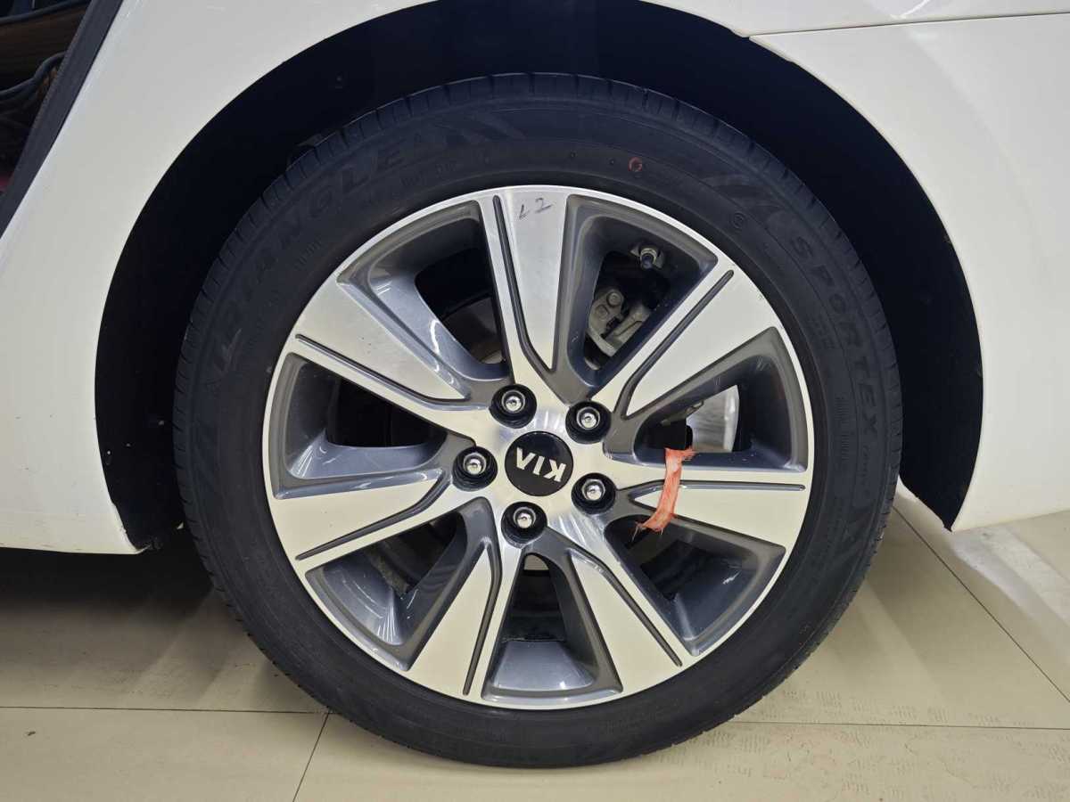 Kia K5 2018 imagen de coche #17