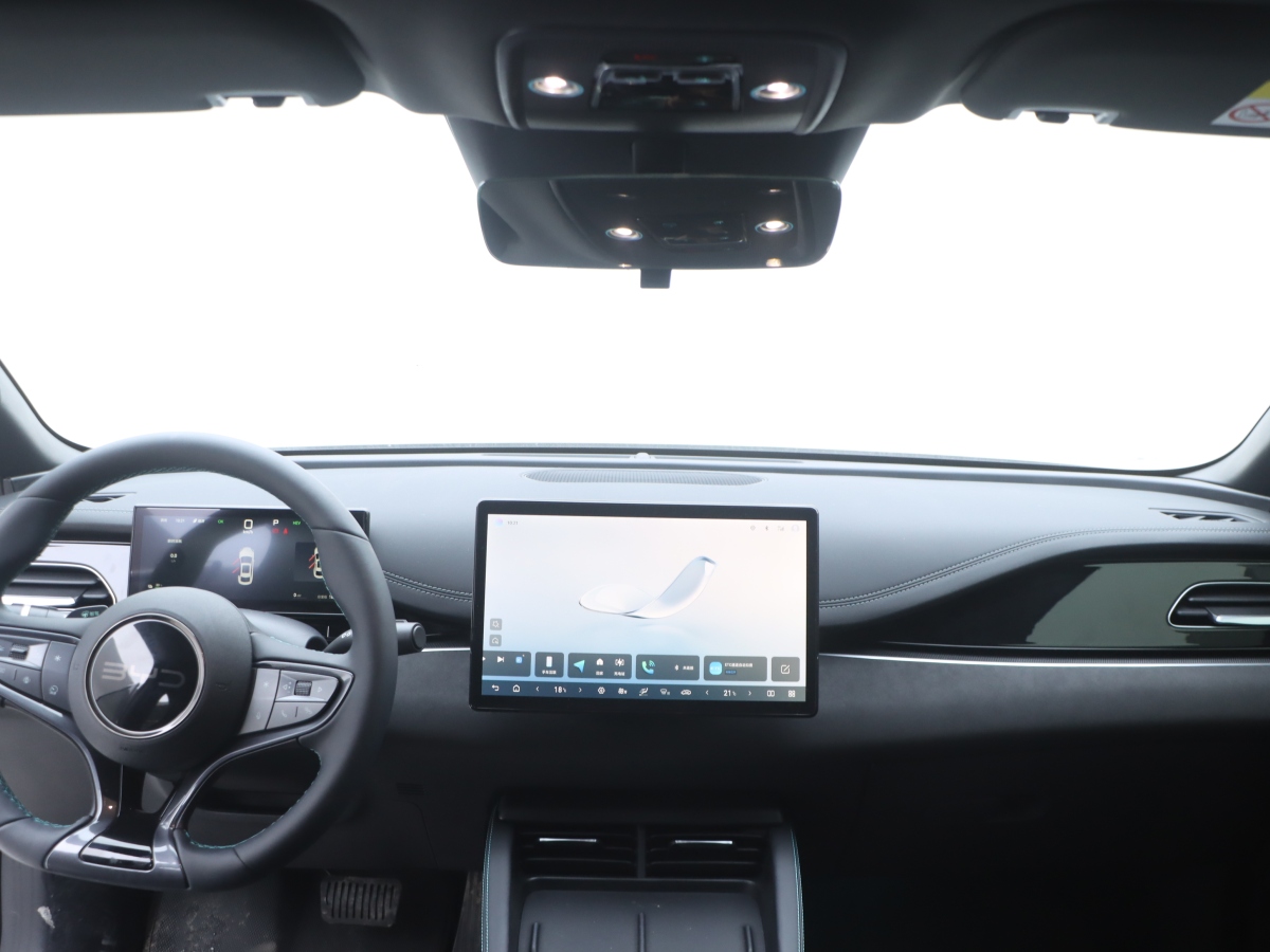 BYD Seal 06 DM-i 2025 immagine di auto #17