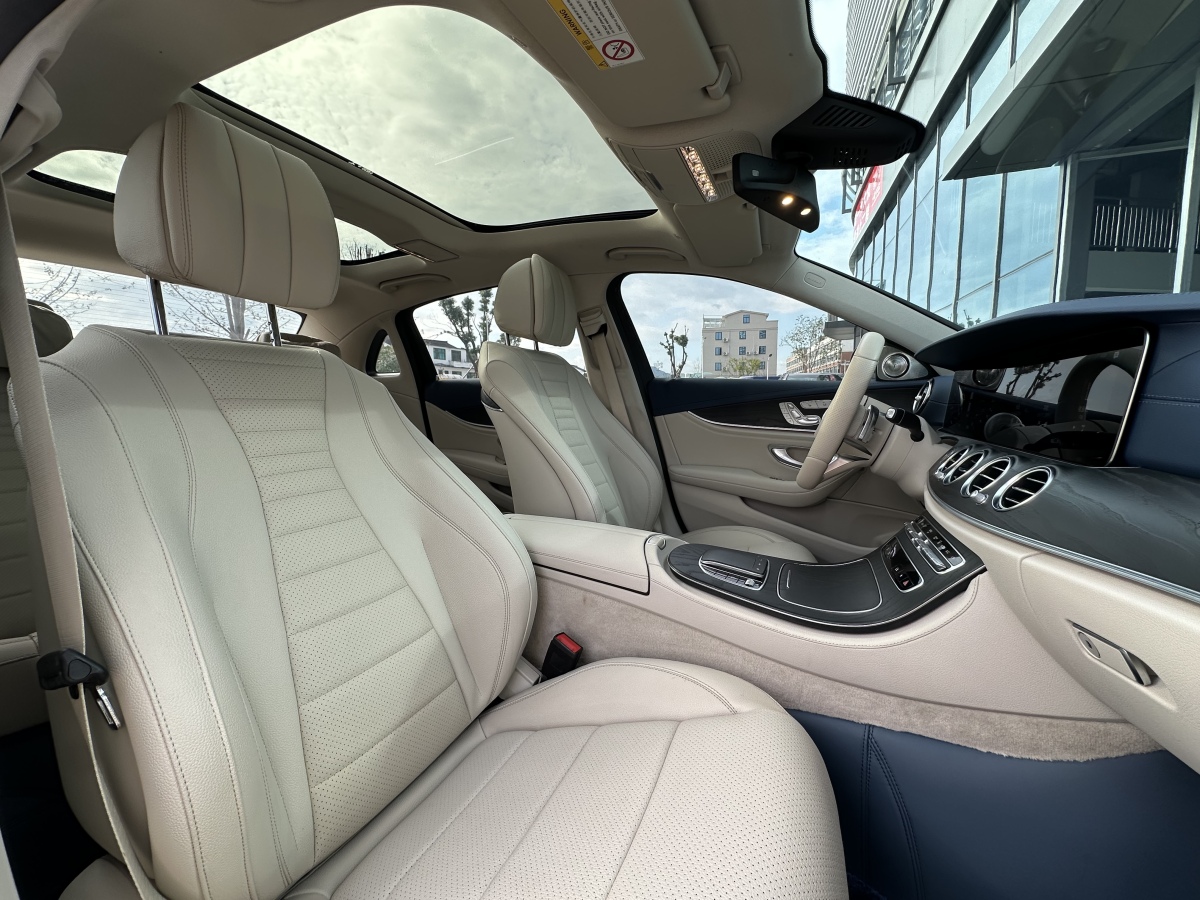 Mercedes-Benz E Class New Energy 2022 car image #17