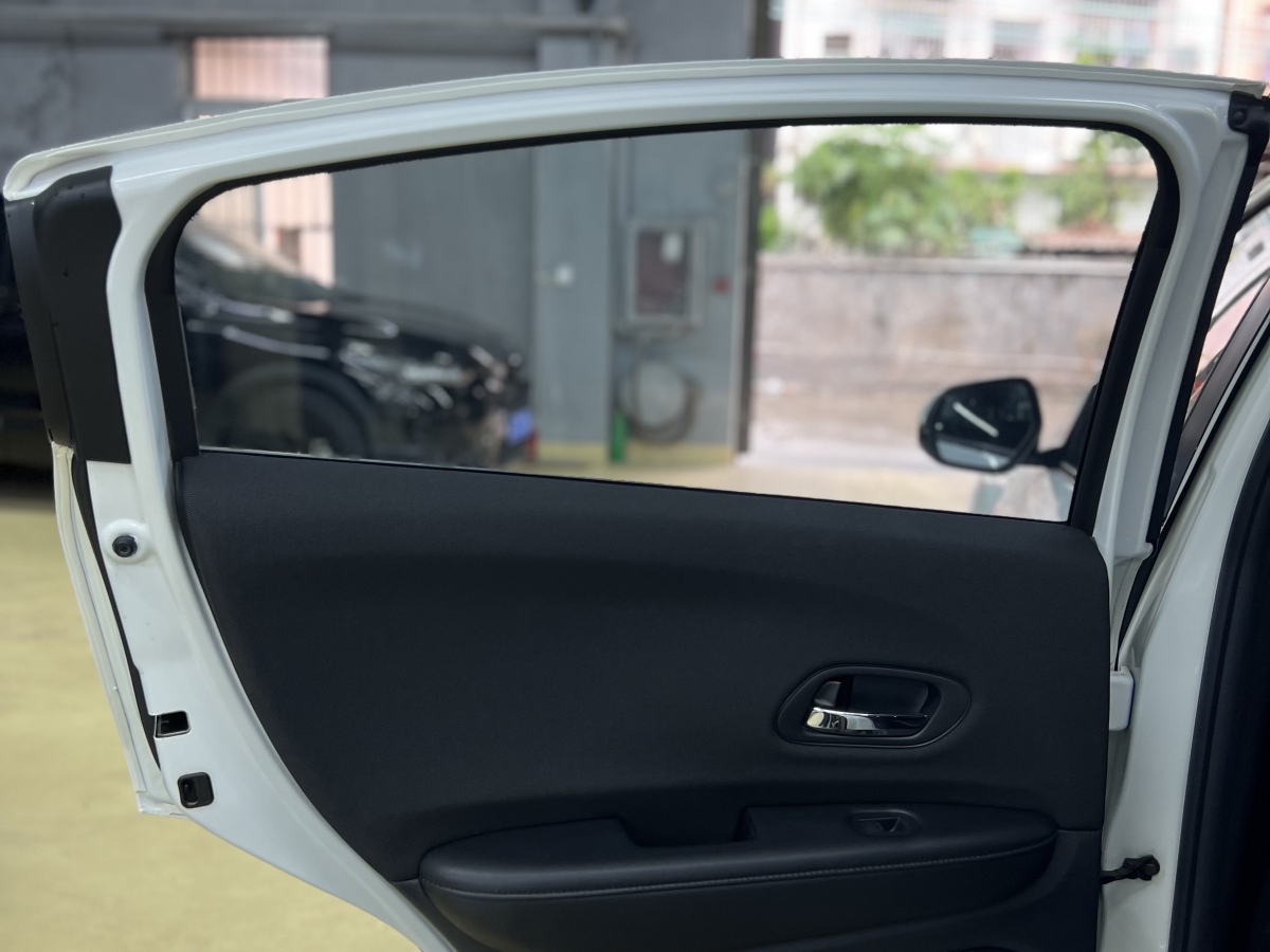 Honda VEZEL 2020 #17 Honda VEZEL 2020 car image #17