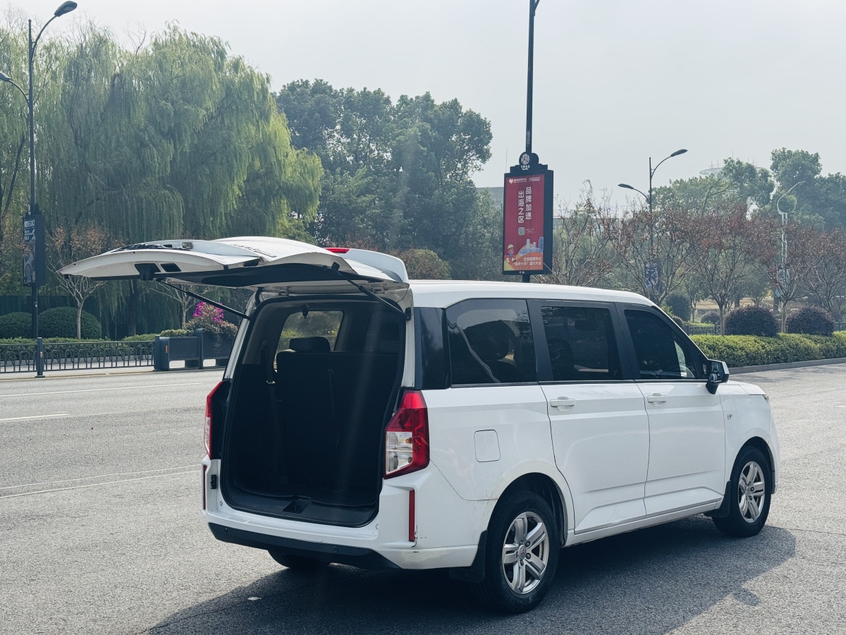 五菱汽车 五菱宏光PLUS 2021 汽车图片 #17