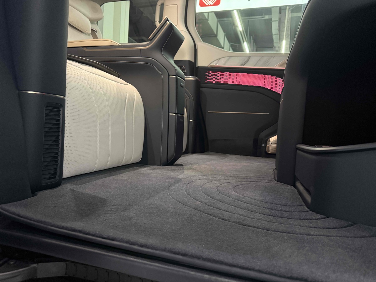 Hyundai Coupe 2025 imagen de coche #17