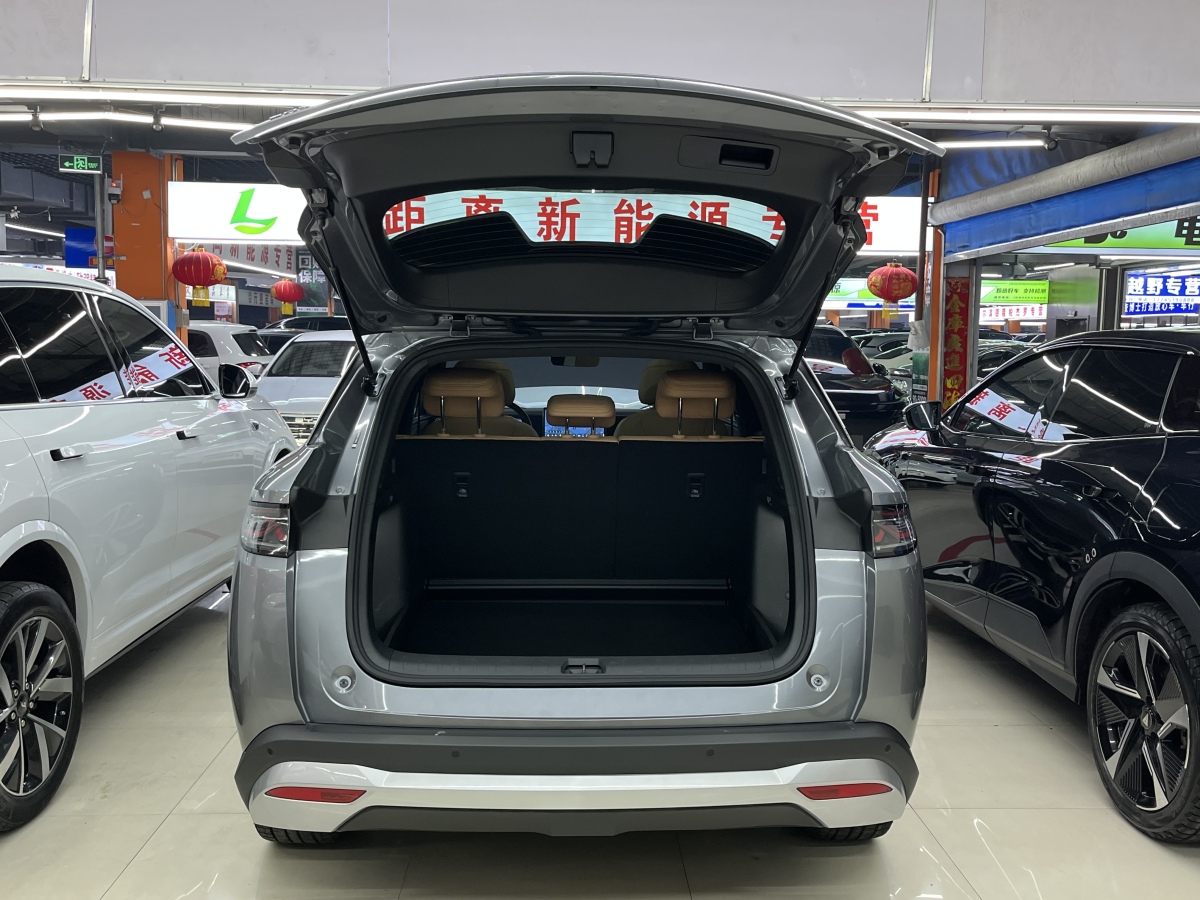 BYD Song 2024 #17 BYD Song 2024 car image #17