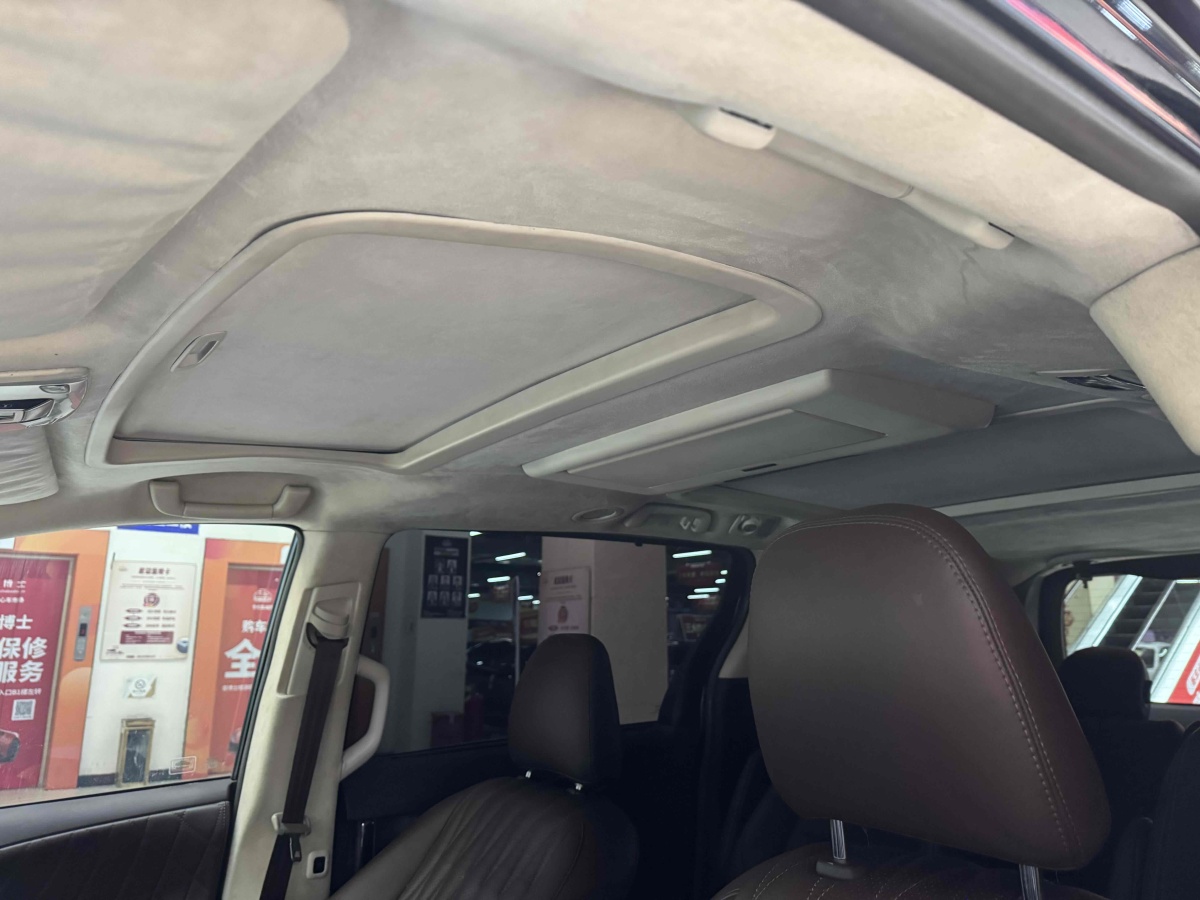 Toyota SIENNA 2010 #17 Toyota SIENNA 2010 imagen de coche #17