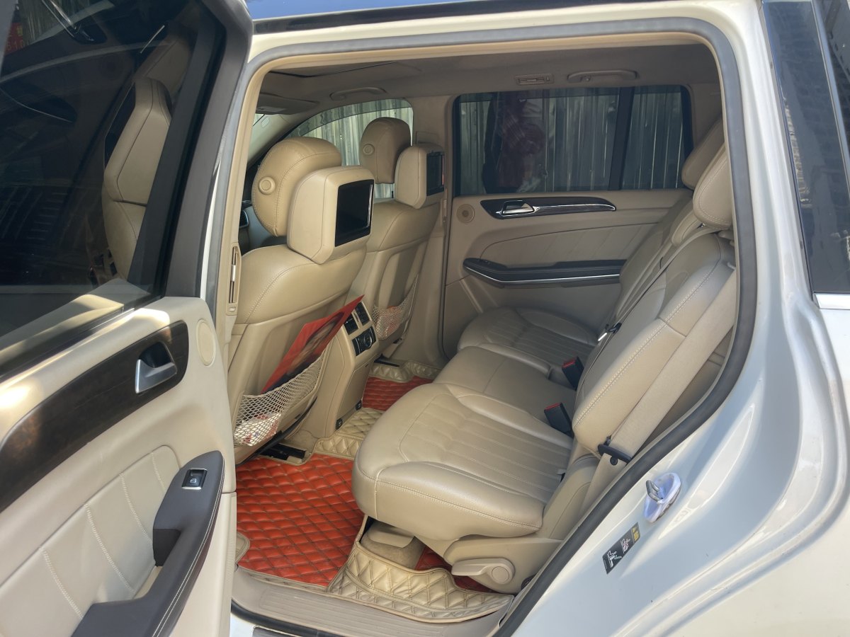 Mercedes-Benz GL Class 2013 car image #17