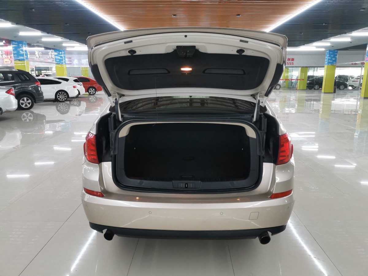 BMW 5 Series GT 2010 #17 BMW 5 Series GT 2010 immagine di auto #17