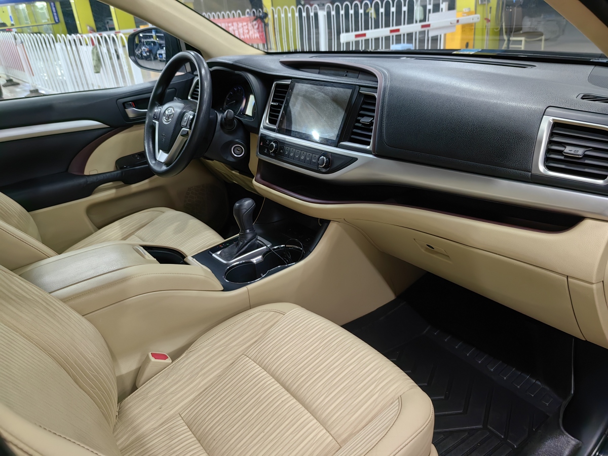 Toyota Highlander (Imported) 2016 #17 Toyota Highlander (Imported) 2016 immagine di auto #17