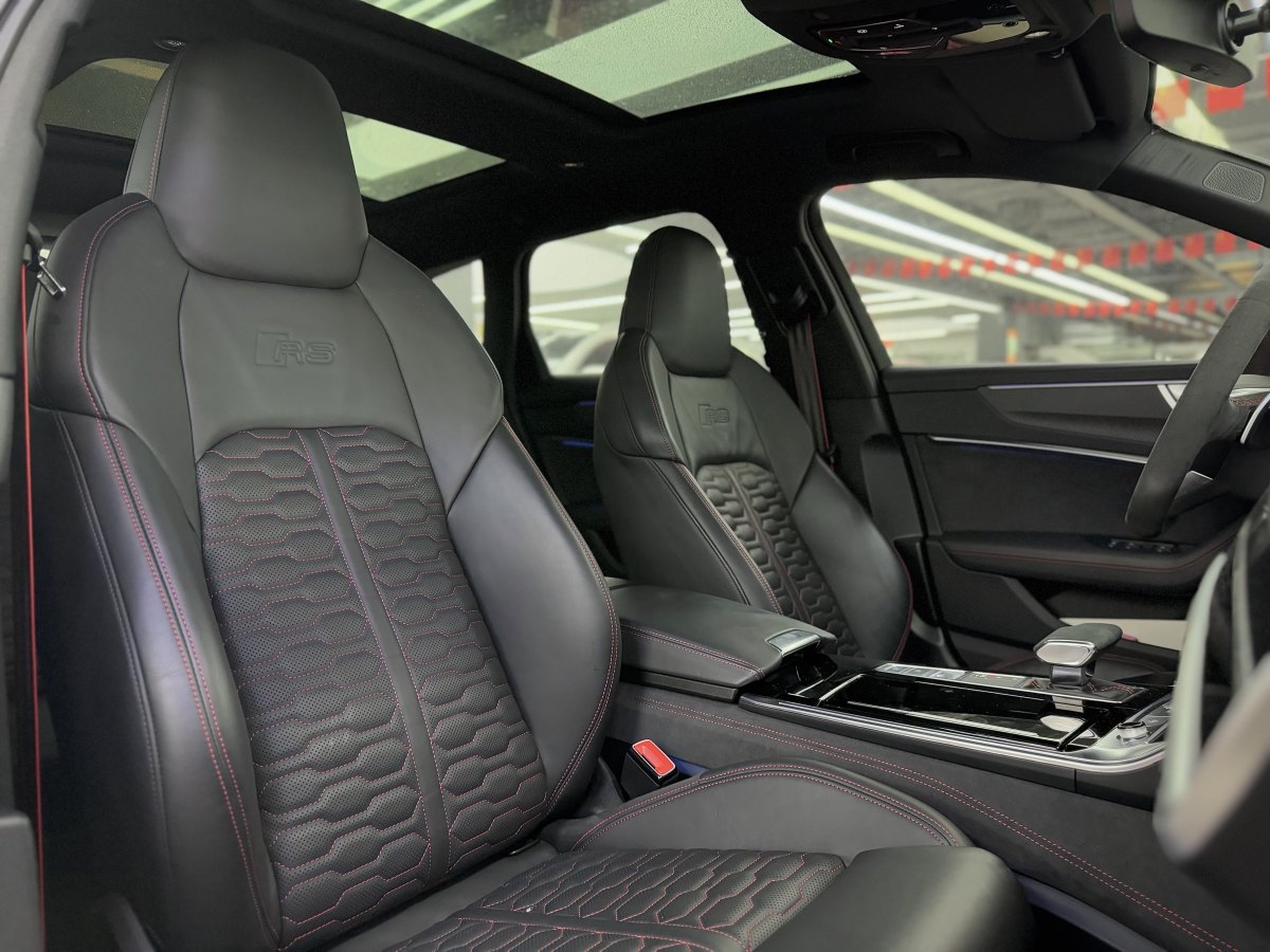 Audi RS 6 2023 car image #17