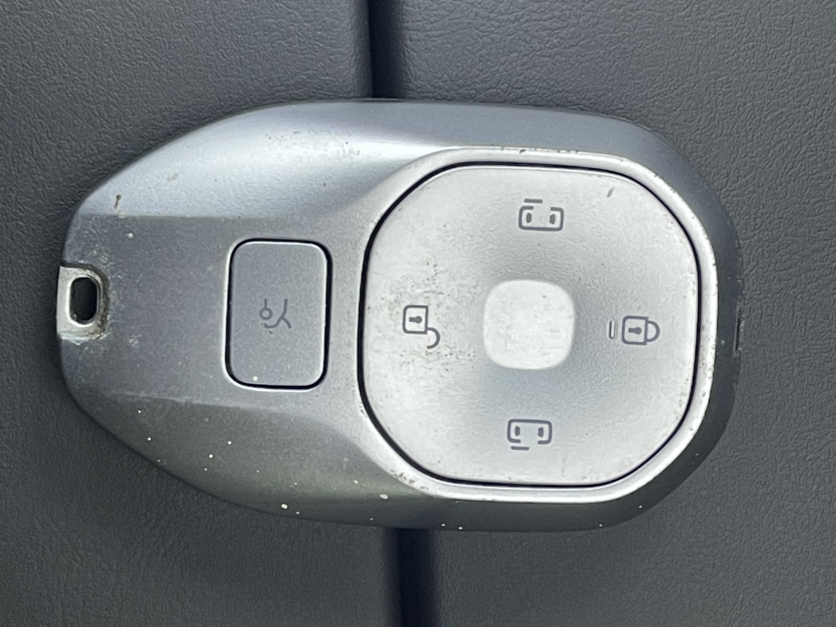 GAC Trumpchi E8 New Energy 2024 car image #17