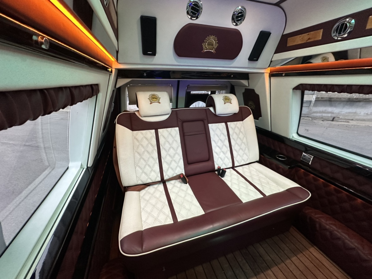 Ford E350 2017 #17 Ford E350 2017 car image #17