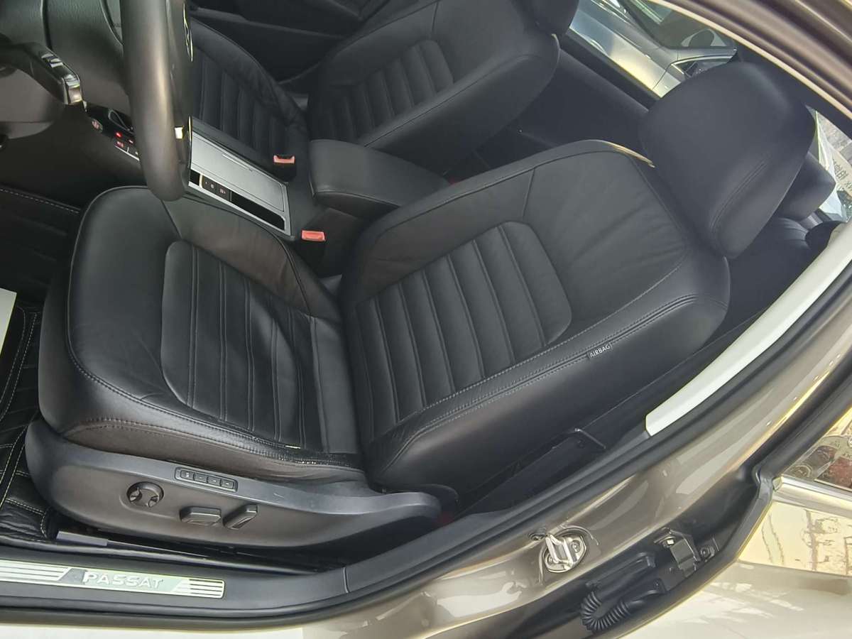 Volkswagen Passat 2016 car image #17