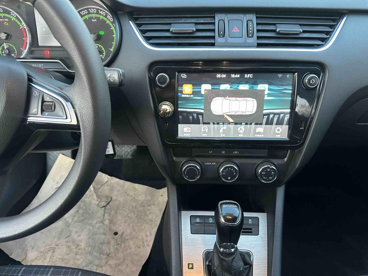 Skoda 2019 #17 Skoda 2019 car image #17