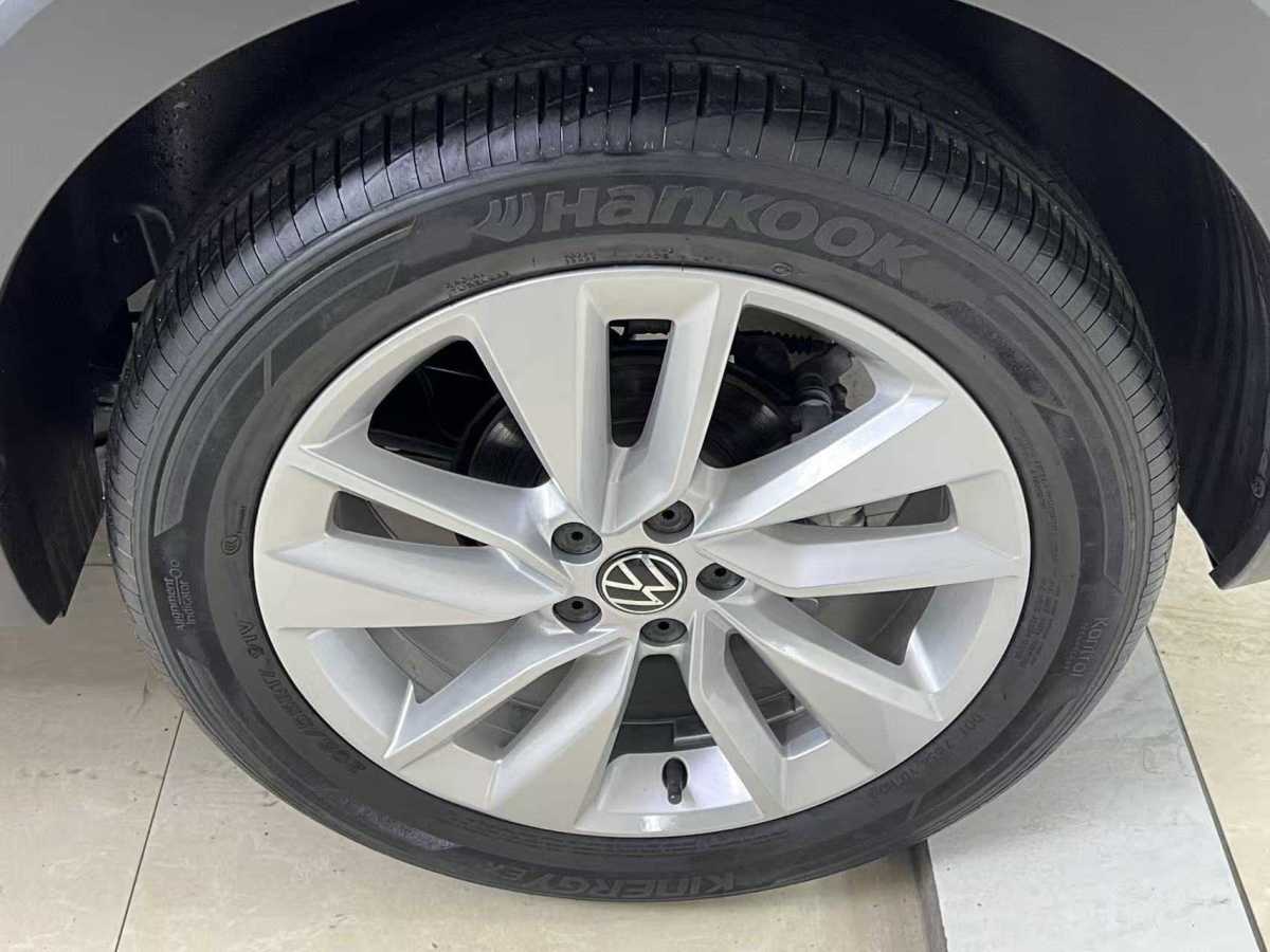 Volkswagen T-Cross 2021 #17 Volkswagen T-Cross 2021 car image #17