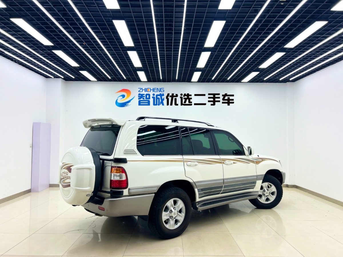 Toyota Land Cruiser 2005 #17 Toyota Land Cruiser 2005 car image #17