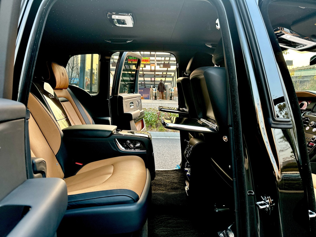 Rolls-Royce Cullinan 2022 immagine di auto #17