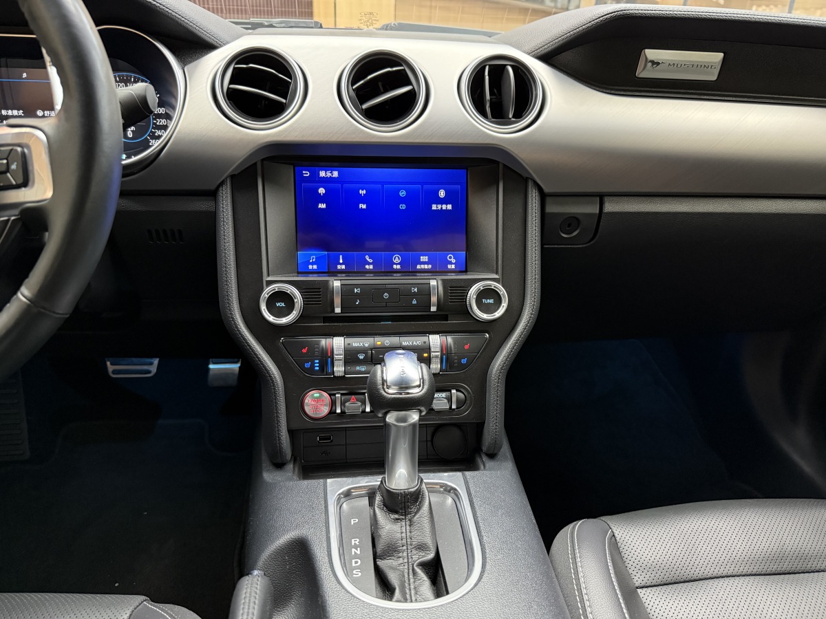 Ford Mustang 2022 car image #17