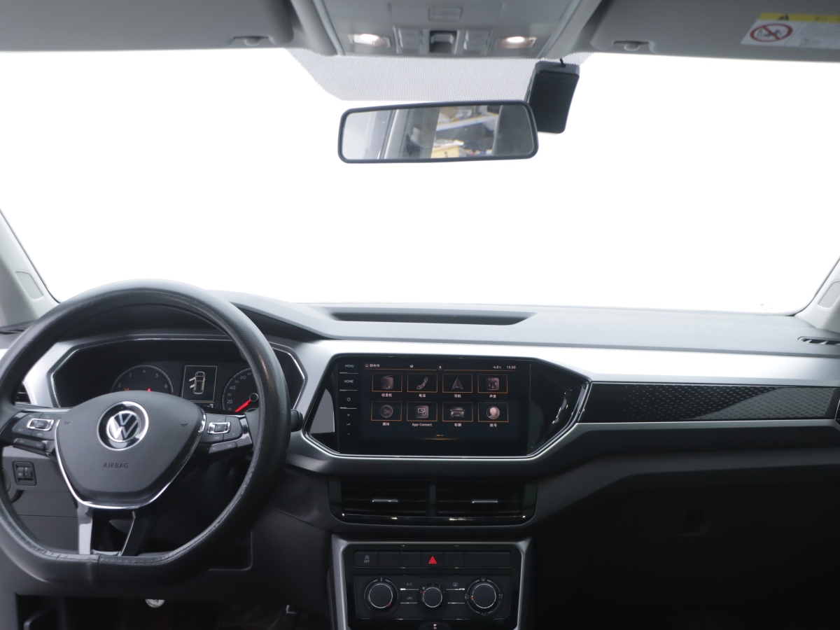 Volkswagen T-Cross 2021 immagine di auto #17