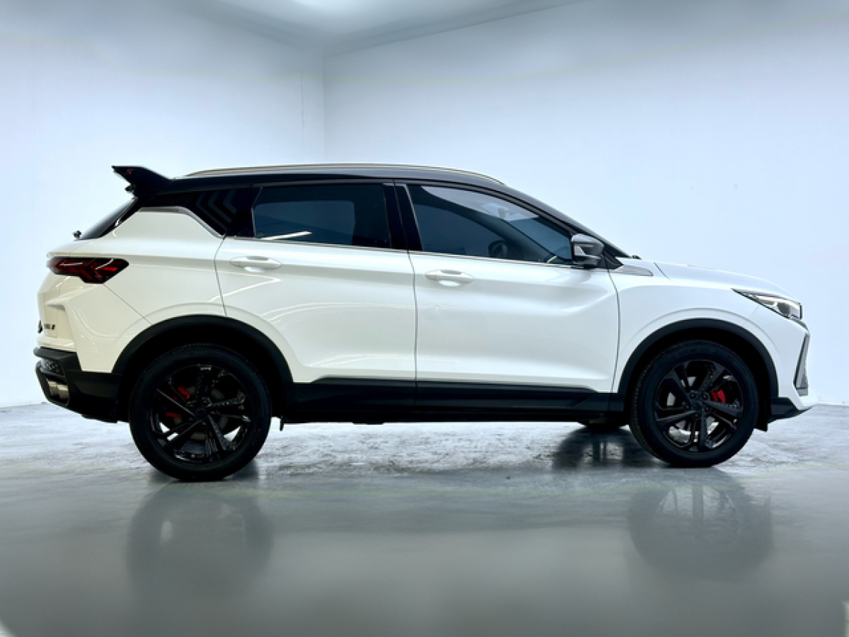 GEELY Coolray 2024 car image #17