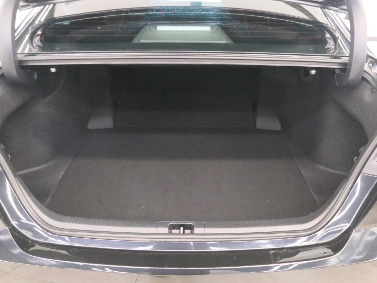 Toyota Camry 2024 immagine di auto #17