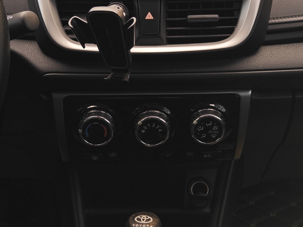 Toyota Yaris L Zhixiang 2019 صورة سيارة #17