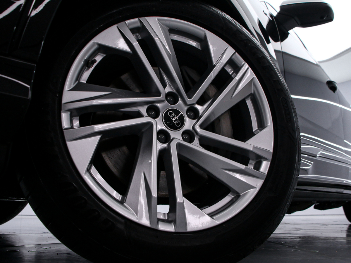 Audi Q7 2023 #17 Audi Q7 2023 car image #17